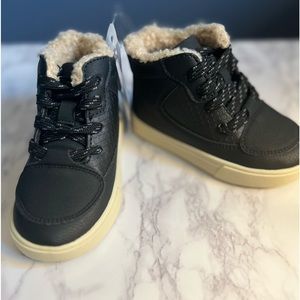 Brand New Carter Shoes Black Toddler Size 6